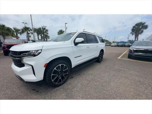 2022 Chevrolet Suburban RST