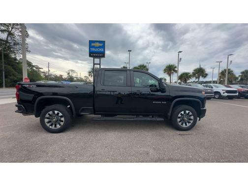 2022 Chevrolet Silverado 2500 Custom