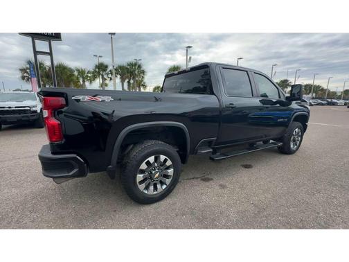 2022 Chevrolet Silverado 2500 Custom