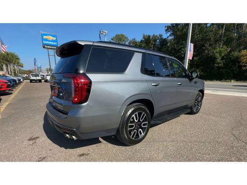 2022 GMC Yukon 4WD AT4