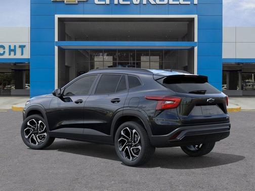 Mosaic Black Metallic 2026 Chevrolet Trax FWD 2RS
