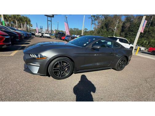 2020 Ford Mustang EcoBoost