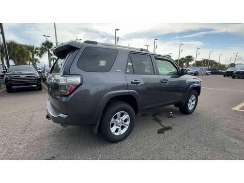 2021 Toyota 4Runner SR5