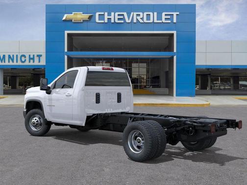 2026 Chevrolet Silverado 3500 WT