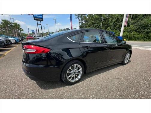 2020 Ford Fusion Hybrid SE