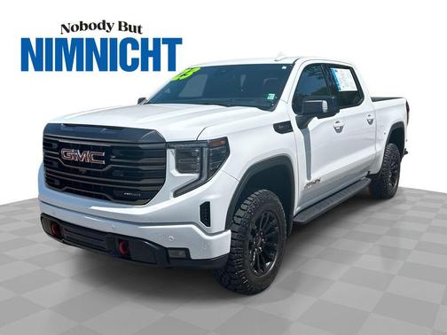 Summit White 2023 GMC Sierra 1500 AT4X