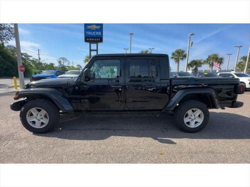 2022 Jeep Gladiator Sport S