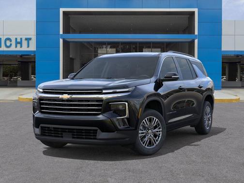 Mosaic Black Metallic 2027 Chevrolet Traverse LT