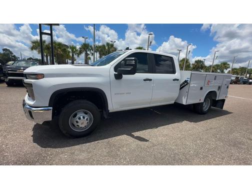 2025 Chevrolet Silverado 3500 WT