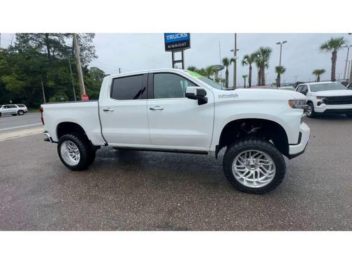 Iridescent Pearl Tricoat 2021 Chevrolet Silverado 1500 High Country