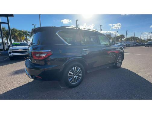 2023 Nissan Armada SL 2WD