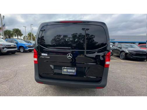 2023 Mercedes-Benz Metris Base