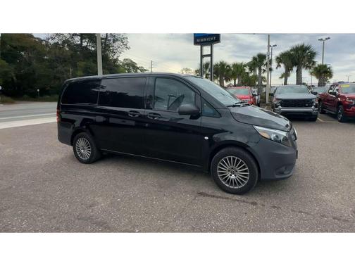 2023 Mercedes-Benz Metris Base