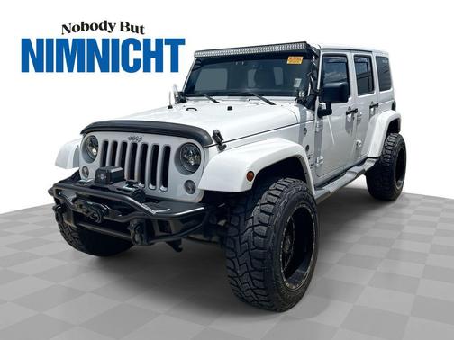 Bright White Clearcoat 2016 Jeep Wrangler Unlimited Sahara