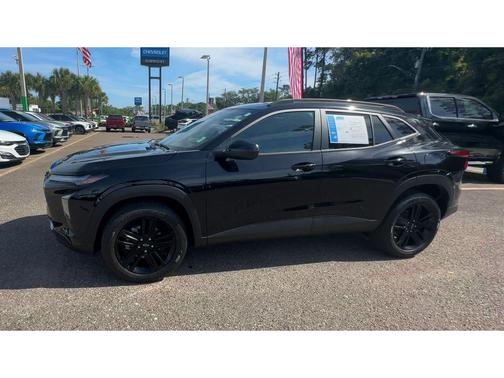Mosaic Black Metallic 2025 Chevrolet Trax FWD ACTIV
