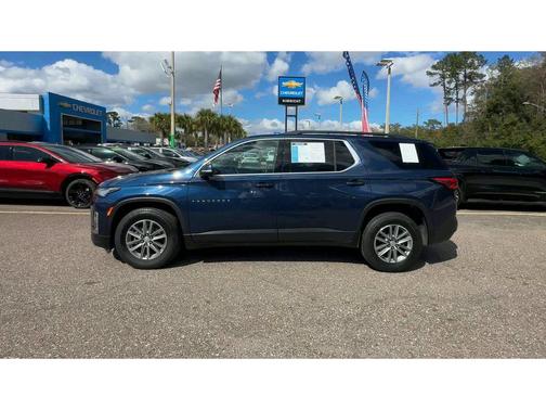 2023 Chevrolet Traverse LT Cloth