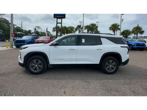 2024 Chevrolet Traverse LT