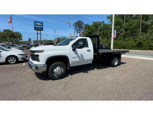 Summit White 2026 Chevrolet Silverado 3500 WT