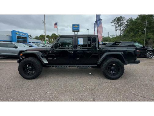 Black Clearcoat 2020 Jeep Gladiator Rubicon