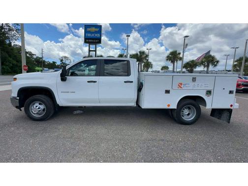 2025 Chevrolet Silverado 3500 WT