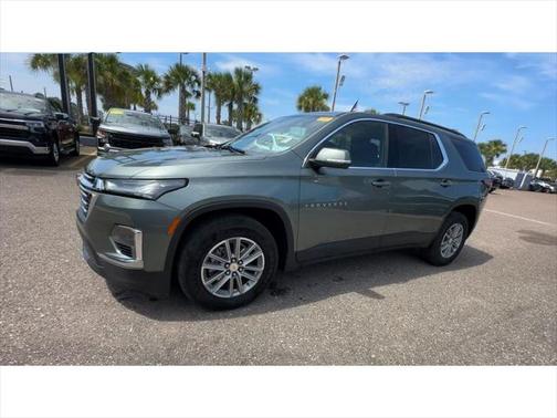 2022 Chevrolet Traverse LT Cloth