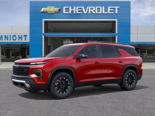 Radiant Red Tintcoat 2026 Chevrolet Traverse AWD Z71