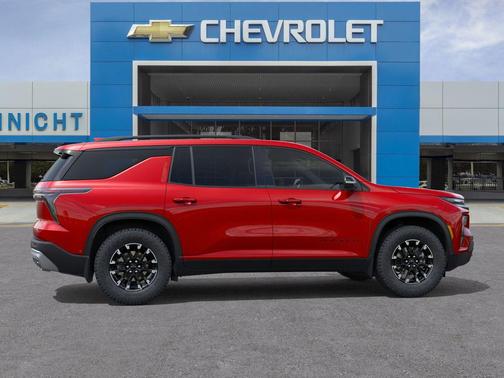 Radiant Red Tintcoat 2026 Chevrolet Traverse AWD Z71