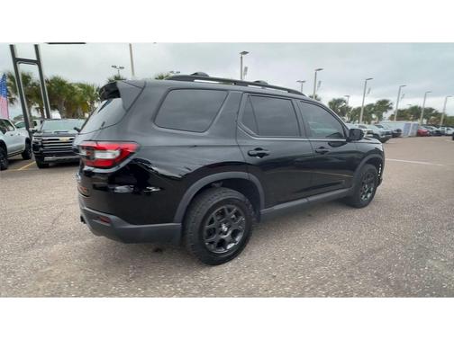 2023 Honda Pilot AWD TrailSport