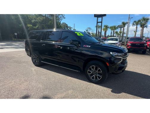 Black 2022 Chevrolet Suburban 4WD Z71