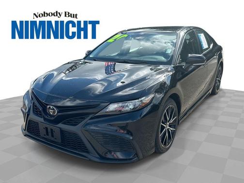 Midnight Black Metallic 2024 Toyota Camry SE