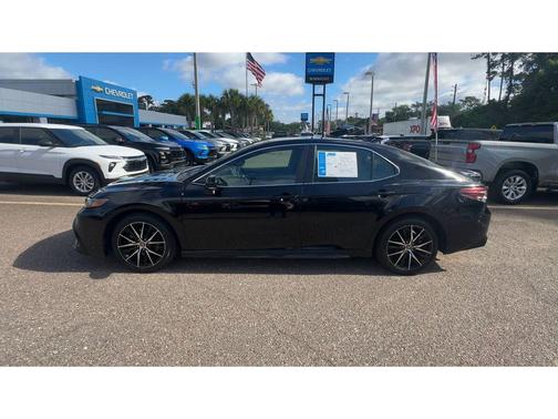 Midnight Black Metallic 2024 Toyota Camry SE