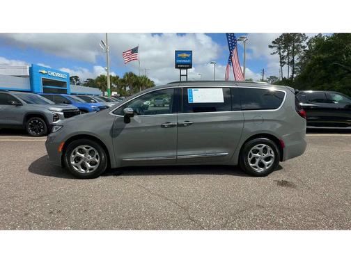 2023 Chrysler Pacifica Limited