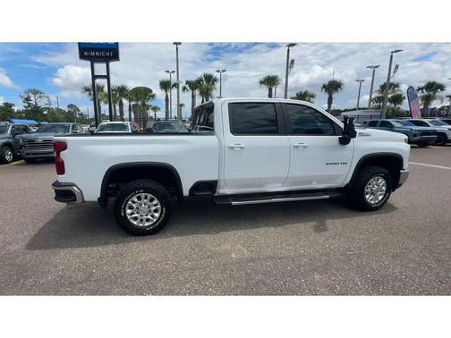Summit White 2025 Chevrolet Silverado 2500 LT