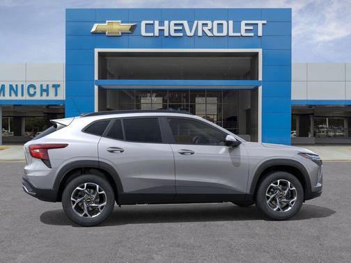 Sterling Gray Metallic 2026 Chevrolet Trax LT