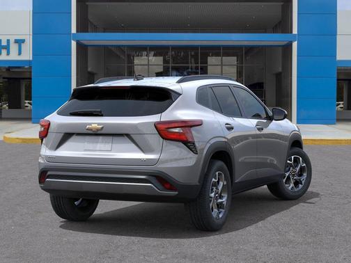 Sterling Gray Metallic 2026 Chevrolet Trax LT