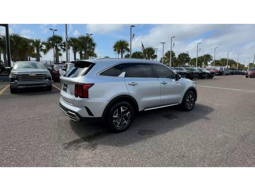 Silky Silver 2022 Kia Sorento Hybrid EX
