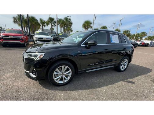 2023 Audi Q3 Premium 45 TFSI S line quattro Tiptronic