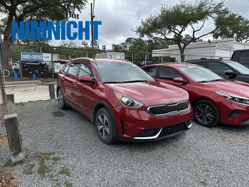 Crimson Red 2017 Kia Niro LX