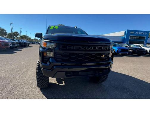2024 Chevrolet Silverado 1500 Custom