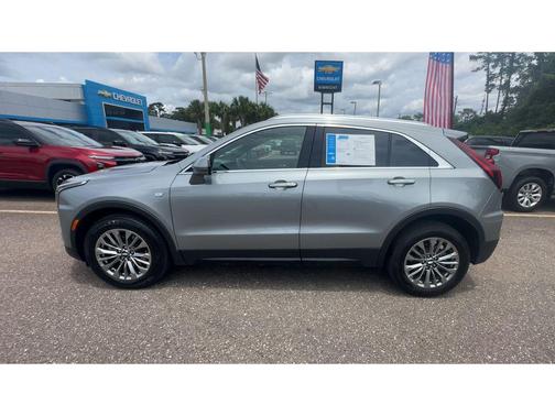 Argent Silver Metallic 2024 Cadillac XT4 Premium Luxury
