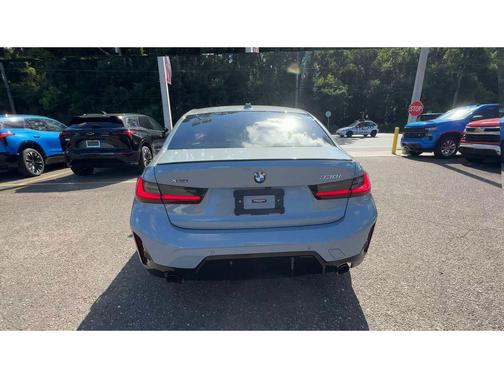 2023 BMW 330 xDrive