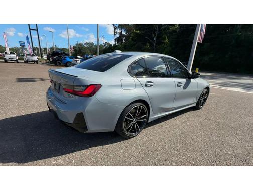 2023 BMW 330 xDrive