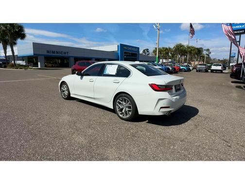 2025 BMW 330 330i Sedan