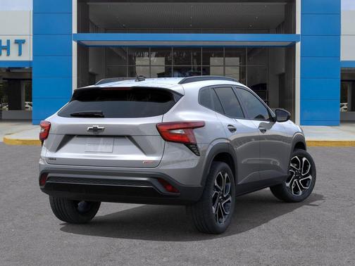 Sterling Gray Metallic 2026 Chevrolet Trax FWD 2RS