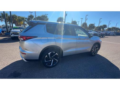 2024 Mitsubishi Outlander SE 2.5 S-AWC