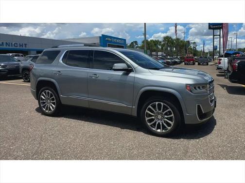 2023 GMC Acadia Denali