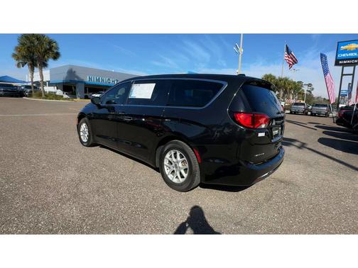 2020 Chrysler Pacifica Touring