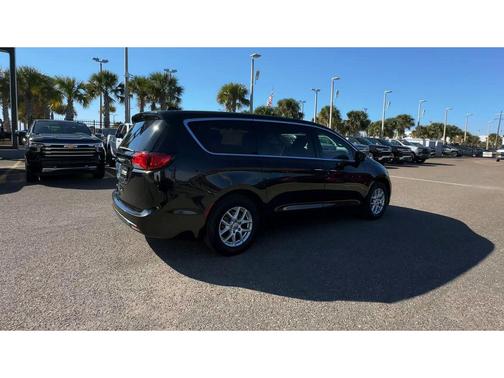 2020 Chrysler Pacifica Touring