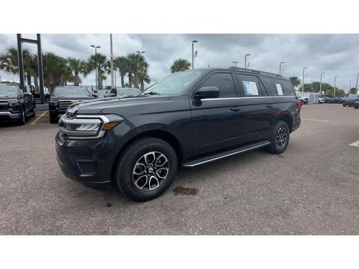 2022 Ford Expedition Max XLT