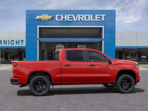 2025 Chevrolet Silverado 1500 Custom